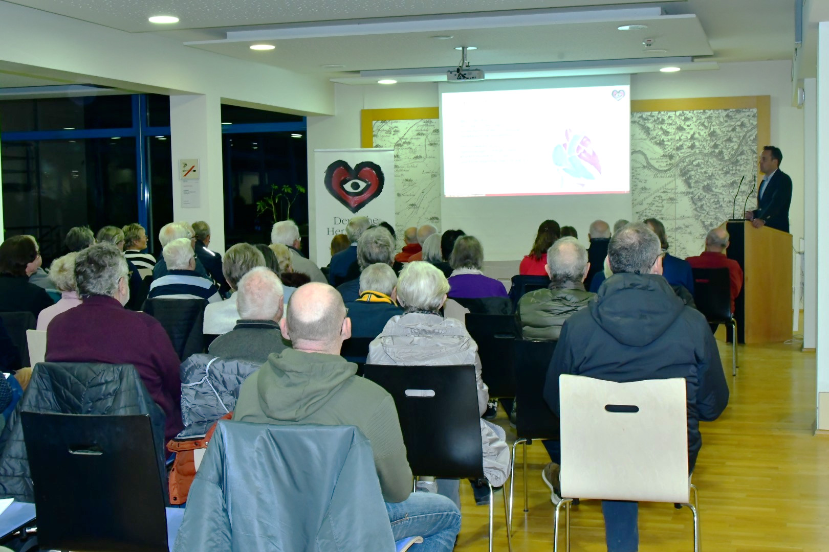 Herzwochen in der GRN-Klinik Schwetzingen; Vortrag von Prof. Dr. Scholz zu Herzschwäche, Herzrhythmusstörungen und der Frage: Wann ist eine Ablation sinnvoll?